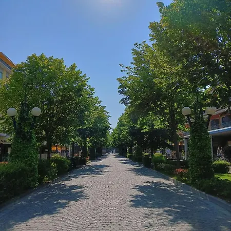 Viale Aurora *